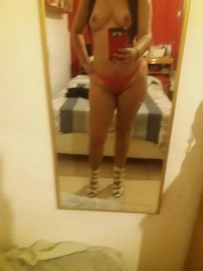 Leila 8