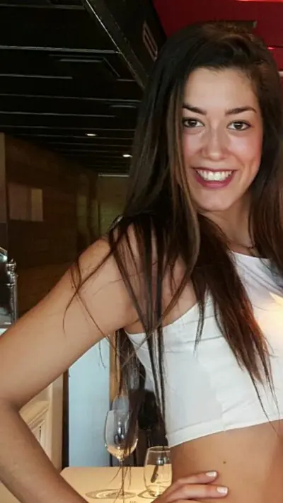 Giovana 33