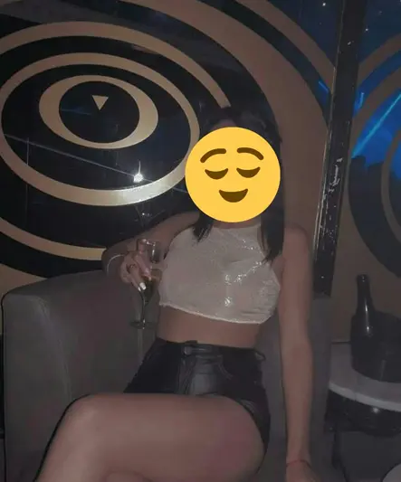 Xiomara_22 4