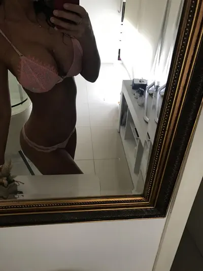 Zoe 15