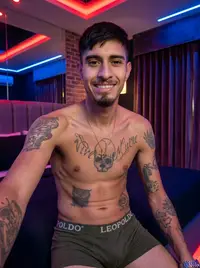 Hola Soy Nuevo Y Bien Hetero 😈😈